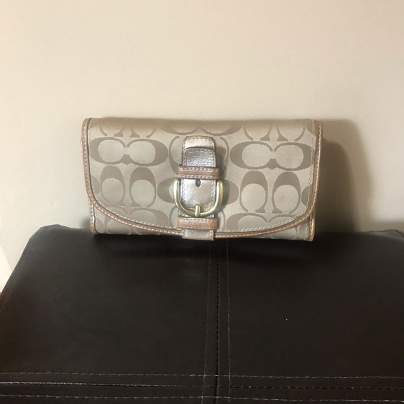 Coach Handbags - Coach Wallet